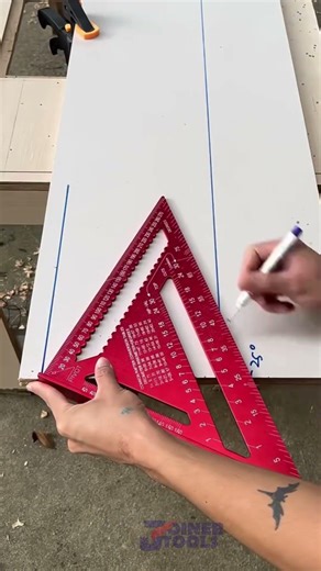 digite EU QUERO, Esquadro Triangular, as melhores ferramentas #moveisplanejados #marcenaria #tools