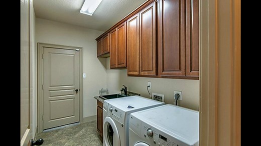 How do I select the right door hinges for my home?