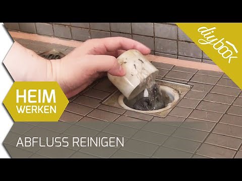 Abfluss reinigen: Badewanne und Dusche