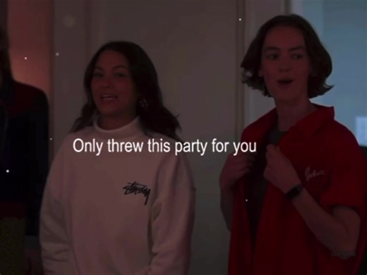 FINALLY THEY ARE TOGETHER!! ❤️‍🩹🫶🏼I only watch this series for the plot: EZZIE AND CASEY🙌🏻🙌🏻 #ezzieandcasey #couplegoals #ATYPICAL #editedbyaly