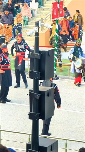 REHMAN on Instagram: "WAGHA BODER PAKISTAN IN INDIA #foryou #waghaborderpakistan #waghaborderceremony #100kfollowers #vril"