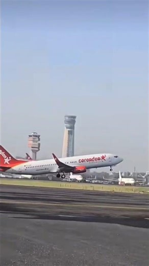 Boeing 737 SpiceJet 🛫 Takeoff | #Shorts #Trending #ViralShorts #Aviation #Boeing #Delhi #Aircraft