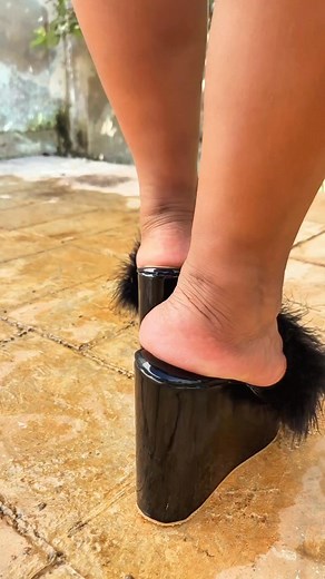 58K views · 1.5K reactions | Wedges Negros #wedges #cuñas | Lupitashoemodel | Facebook