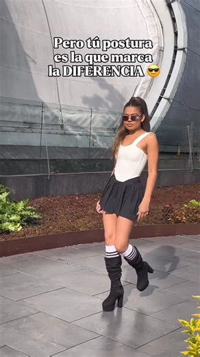 Amanda Theran | Que opinan ustedes? #model #topmodel #crespa #reina #postura | Instagram