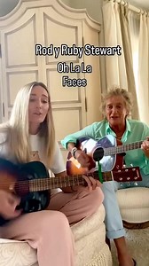 33K views · 894 reactions | Rod Stewart y su hija Ruby cantando la canción del grupo Faces "Oh la la". | Behind the Songs | Facebook