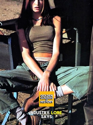 The Supermodel Who Defined a Decade #StephanieSeymour #90sSupermodel #fblifestyle | Golden Glimmers of History