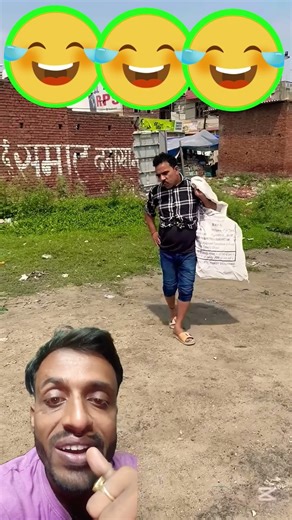 Introducing the "VitalWear SmartBand," a next-generation wearable gadget that 💗