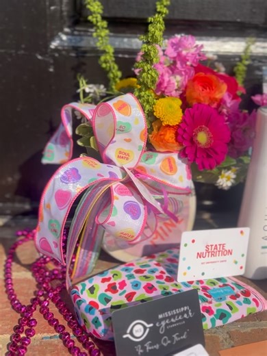 The Flower Company on Instagram: "VALENTINE’S DAY GIVEAWAY!!🌹🍫🫶🏻 . To enter the giveaway: - tag 3 friends in the comments - follow all the accounts tagged (we check!!) - like this post! . Winner will be announced in the comments of this post on 2/11/2026! 🌹✨🍫🫶🏻☕️ . . #follow #tag #giveaway #localbusinesses #starkvillems"