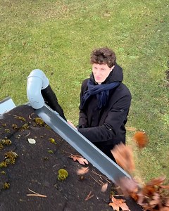 417K views · 340 reactions | Easy Gutter Cleaning | Crafty Panda How | Facebook