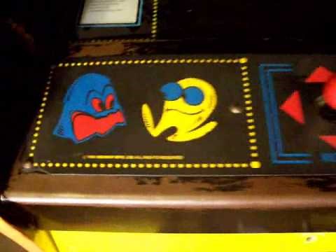 1980 Bally/Midway PacMan Video Arcade Game Machine