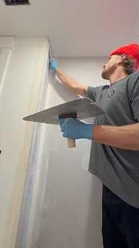 Mudding and Taping the Bathroom