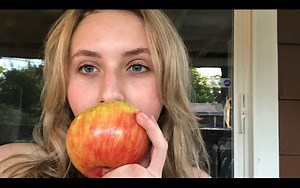 【吃播助眠】佩顿小姐姐吃苹果的声音