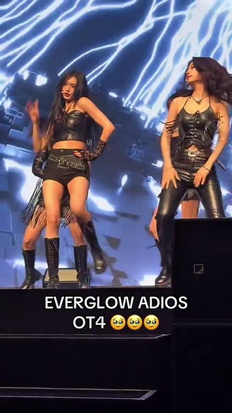 EU literally shining 😭 | ADIOS | EVERGLOW | 4EVERGLOW Fanmeet Tour @에버글로우 (EVERGLOW) @🐣져니 EU🐥 @🍒7/21HBD🎉Aishabella🍒 @🐰시현짱🐰EVERGLOW @🌷ONDA🌷EVERGLOW #everglow #에버글로우 #adioseverglow #everglowadios
