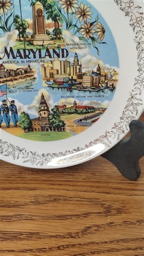 eBay : https://ebay.us/m/UmiQ70 Discover a piece of history with this Vintage 1950’s-1960’s Maryland Collector Plate! 🇺🇸 Perfect for art pottery lovers and collectors alike. Add charm to your collection today! #VintageFind #CollectorPlate #MarylandArt #AmericanMade #DecorativeArt 🎨🍂 #eBaySeller #eBay | ccvintagesales