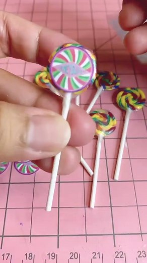 I made the Honeydukes lollipop! Making the lollipop using polymer clay was easy. There's a few tutorials on youtube. What I found hard was getting the right color combination and pattern and making it all look uniformed. It took me 3 batches. The third batch was the nearest to what I was going for, but in the end it didn't matter that it wasn't uniformed because the label covers most of it anyway. I did get supper giddy when it was all shrink wrapped. I do regret not placing the label inside the