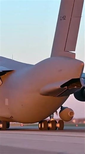 Super Galaxy C 5M landing