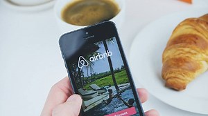 Airbnb. Cette nouvelle option vous permet de ne rien payer au moment de la réservation