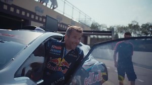 Sebastien Loeb & Peugeot 208 T16 Pikes Peak 2017 (y) Credit: Peugeot Sport | Rallye-Magazin