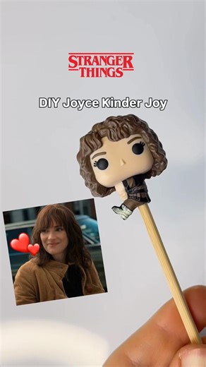 How to Make Joyce from Nancy | Stranger Things | Kinder Joy Funko Pop DIY