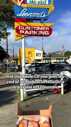 Discover the Best Malasadas at Leonard's Bakery, Oahu