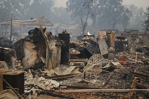 Wildfire Grows t0 30 Percent Containment