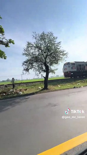 Pertemuan Tak Terduga dengan Kereta Cepat Indonesia