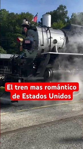 The most romantic train in the United States #greatsmokymountains #tennessee #northcarolina
