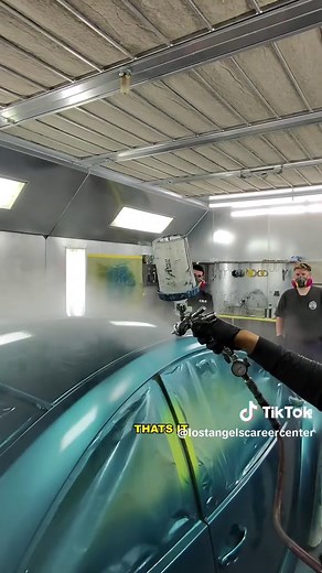 Mastering Clear Coat Application in Automotive Painting