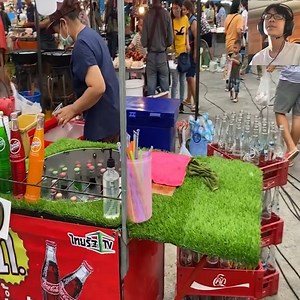 Best Way To Drink Coca-cola | Los Migueles de MIGUEL MONTOYA