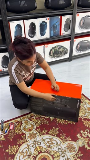 6K views · 194 reactions | Unboxing Boombox4 ថ្មីកេះពណ៍ខ្មៅ...