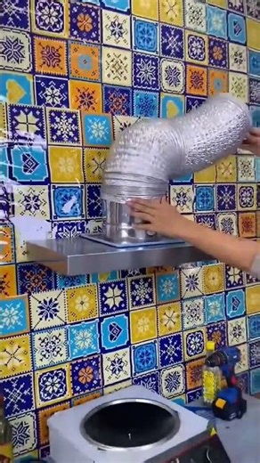 this powerful range hood boasts incredible suction power! #RangeHood #KitchenEssentials