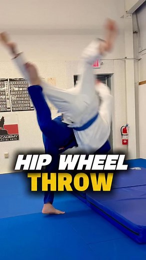 🤙🏽Hip Wheel Throw Professor Dave mixes Koshi Guruma and Harai Goshi for a takedown he likes to use for jiujitsu. 📌 Save this to try later! Follow @5mindsmartialarts for more ⛩️ Jiujitsu, Judo & Karate 📍South Huntsville, AL ✅ Try A Free Class! 🔰 5mindsmartialarts.com #Bjj #huntsvillealabama | 5 Minds Martial Arts