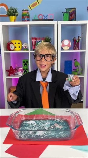 Iceberg Adventure: The Colorful Melting Experiment! 🧊🌈