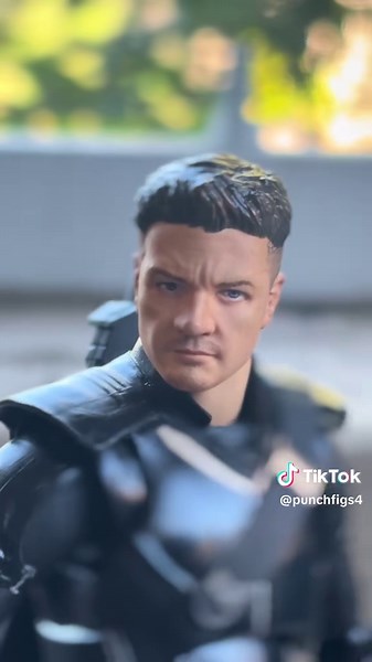 Figure Review Part 8: SHF Marvels Hawkeye (Endgame Version) Appreciate all the love and support you guys give! #shfiguarts #fyp #marvel #figtok #hawkeye