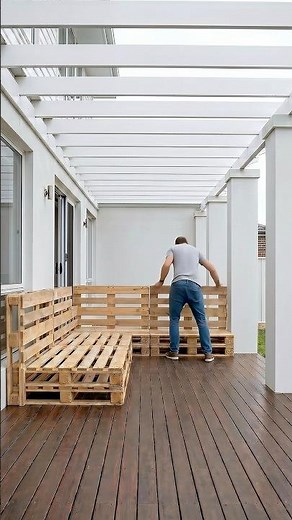 I Built a Luxury Outdoor Sofa on My Porch Using Pallets
