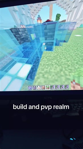 Sleepy (@sleepy_sleepy7)’s video of Minecraft Realms