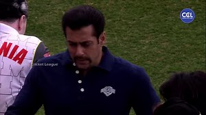 766K views · 47K reactions | Salman Khan And Huma Qureshi's Ultimate Dance Performance With Yo Yo Honey Singh In Star Cricket | Celebrity Cricket League | Facebook