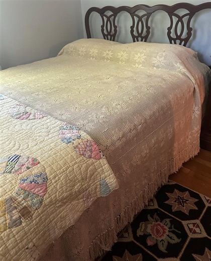 Antique Filet Crochet Floral Bedspread - Absolutely Lovely & Ginormous! Queen or KING Bed Size - Etsy