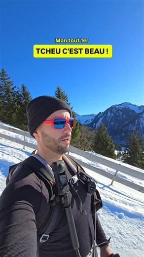 Mon tout premier TCHEU C’EST BEAU ! 🎉 Il y a pile 1 an ❤️ Que d’aventures, de kilomètres, de rencontres et de gratitude depuis… 🏔️✨ J’ai parfois de la peine à réaliser tout ce qui s’est passé en une année. Le temps file à une vitesse folle, mais c’est plutôt bon signe : ça veut dire qu’on ne s’ennuie pas 😄 Que du bonheur, vraiment 💛 Merci à toutes et à tous, mes Pétoles, de suivre mes aventures, de les faire vivre et d’y contribuer chaque jour 🙏✨ 📍🇨🇭 Le Pralet 👉 Abonne-toi à mon compte