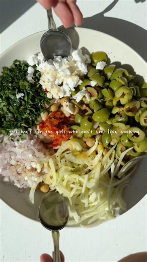 Spicy Feta & Olive bean salad