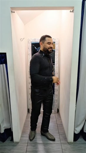 En esta navidad🎅, brilla mas que las lucecitas😎, con las nuevas prendas que solo encuentras en Papi Chulo Men's Boutique. 💥💯 | PAPI CHULO Men's Boutique