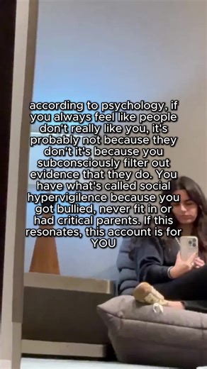 you constantly feel like people don’t like you, your brain might not be seeing reality clearly — it might be protecting you. When someone grows up with criticism, rejection, or feeling like they don’t belong, the nervous system stays in alert mode. Your brain starts scanning for danger, not connection. This is called hypervigilance, and it keeps cortisol high, the body tense, and the mind overthinking everything. Over time this doesn’t just affect confidence… it can affect sleep, hormones, diges
