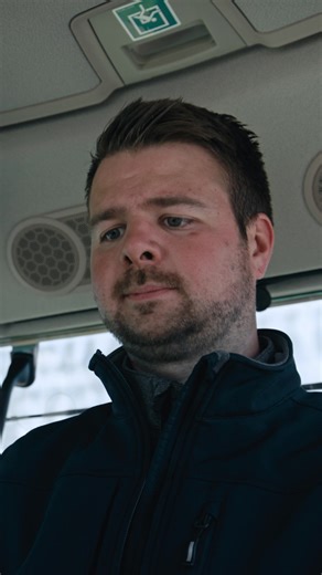 Fast, efficient, and safe on the move, the new Fendt 800 Vario Gen5 reaches 60 km/h at just 1,450 rpm. With Fendt Stability Control, trailer brake assist, engine braking, and hydraulic auxiliary brakes, you’re always in control. Contact your local dealer to learn more. | Fendt