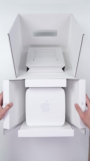 Unboxing Apple's Mac Studio: A Closer Look at the M1 Ultra CPU