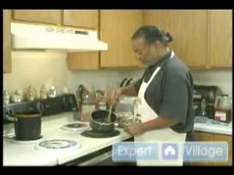 How to Cook Rabbit : Preparing BBQ Sauce for Rabbit