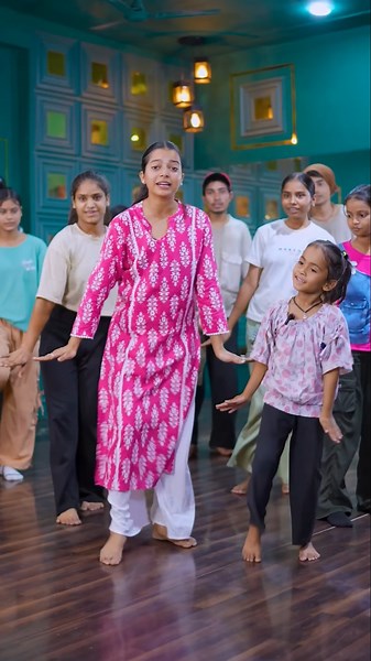 chham chham Karti #dancetutorial #trending #youtubeshorts #lokimeena