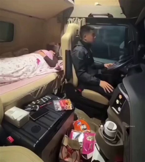 This couple has a great routine for a successful trucking business.