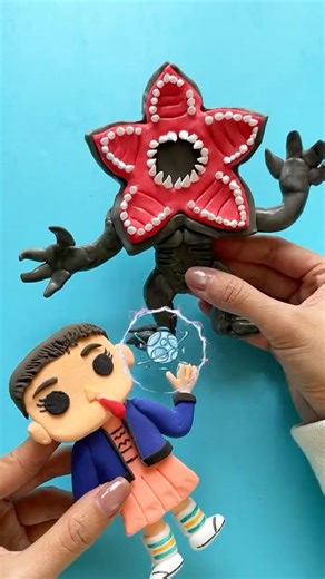 Demogorgon Stranger Things Monster 👹Sad Story | Demogorgon with Clay Crushing ASMR