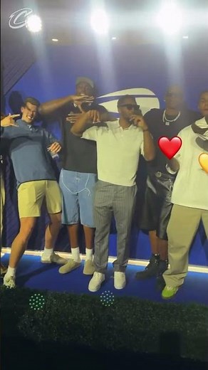 Lots of Cavalier ❤️💛 for Shelton AND Tiafoe at the US Open semifinals! #LetEmKnow