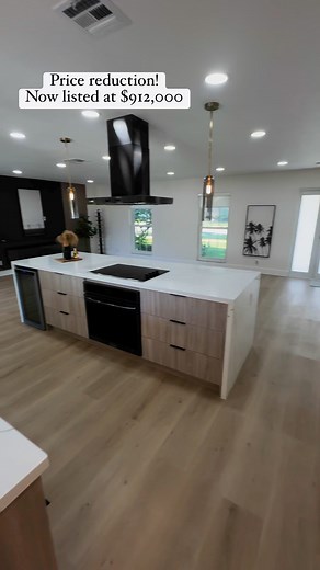 🏡✨ Price Improvement Alert! ✨🏡🌟 Now Listed at: $912,000📍 Address: 1337 NW 7th Street NW, Boca Raton, FL 33486Step into luxury living in Boca Raton! This turnkey gem features 4 bedrooms, 2 bathrooms, a 2-car garage, pool, and a private backyard with NO HOA hassles! 🌴☀️Indulge in a modern kitchen with quartz countertops, black stainless steel appliances, and a wine cooler. Each detail meticulously designed for a seamless move-in experience. 💫Upgrades galore including luxury vinyl flooring, f